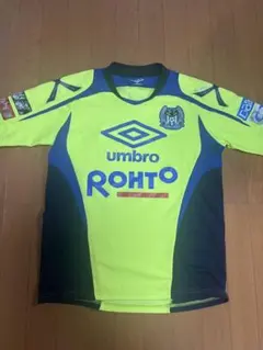 Umbro XFLAG スポーツシャツ 青赤ストライプ 森重真人 - メルカリ