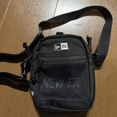 NEW ERA ブラック ショルダーバッグのサムネイル