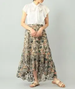 期間限定SALE！　ボタニカルチュール刺繍スカートのサムネイル