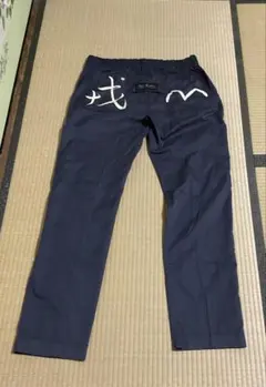EVISU PARIS カーゴパンツ　Mサイズのサムネイル