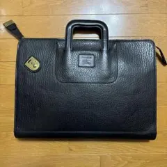 正規品の確認済み＊バーバリー ブラックレザービジネスバッグ ゴールド 金具