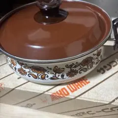 サンコーウェア（SANKO WARE） 花柄ホーロー両手鍋　昭和レトロ　未使用のサムネイル