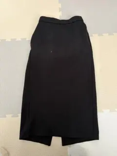 GU ブラック タイトスカート スリット入り