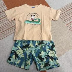 ミッキー Tシャツと迷彩ショートパンツセット
