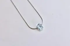 ファセットカット　アクアマリンのネックレス(ステンレス)