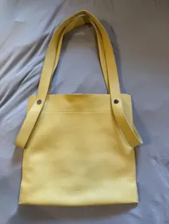 BEAUREイエロー レザー ショルダーバッグ