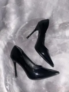 ブラック エナメル風 ハイヒールパンプス
