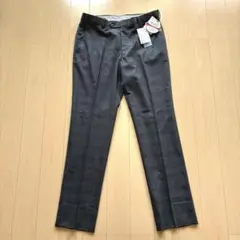 新品AOKI LES MUESノンアイロンストレッチテーパードパンツグレー82㎝