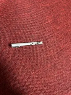 シルバー ツイストデザイン ネクタイピン