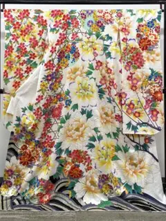 ブランド振袖 銀通し ラメ刺繍 金彩 紋意匠 身丈171cm MO3852 - メルカリ