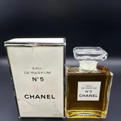 CHANEL N°5 Eau de Parfum 箱入り　50ml