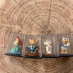 ディズニー　ガチャガチャ　ミニフィギュア　アリエル　レトロ　フィギュアセット