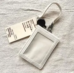 MUJI 無印良品　自立するカードホルダー・リール付のサムネイル