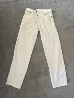 ストレートジーンズ　デニム　白　Mサイズ 28インチ