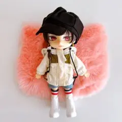 ★オビツ11 ねんどろいどどーる 服　ジャケット　パーカー　コート　クリーム