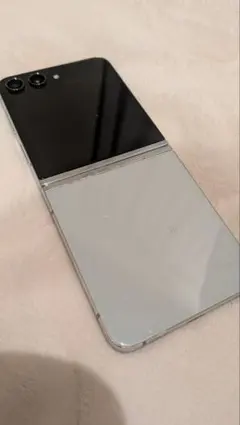 さSIMフリー Galaxy Z Flip5 256GB 056 電池良好 - メルカリ