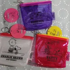 スヌーピー　ミニポーチ