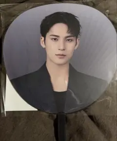 ミンギュ うちわ