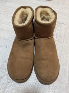美品　UGG ムートンブーツ CLASSIC MIN シューズ