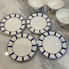 ハウス食品　ハウルの動く城　食器　非売品　イタリア製　手描き　未使用品 ♡*)様 超希少！非売品！ ハウルの動く城 食器セット お皿