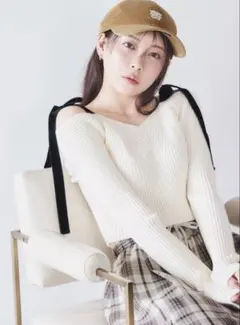 snidel 即日発送 新品未使用ショルダーリボンオフショルニットプルオーバー