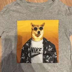 NIKE グラフィックTシャツ グレー