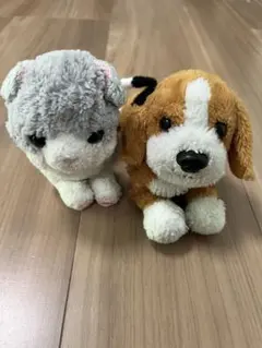 犬と猫のぬいぐるみ 2体セットのサムネイル