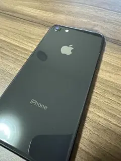 Apple iPhone 8 ブラック 本体