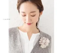 フラワーコサージュ　ベージュ　入園式　卒園式　フォーマル