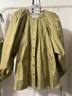 【新品タグなし】ボリュームシルエットタックブルゾン