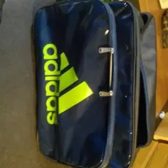 スポーツボストンバッグ