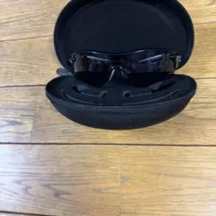 7*1様 oakley ブラック サングラス 0009250A0357ケース付き 7*1様 oakley ブラック サングラス 0009250A0357ケース付き - メルカリ