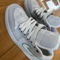 Nike Air Jordan 1 グレー/ホワイト/グリーン