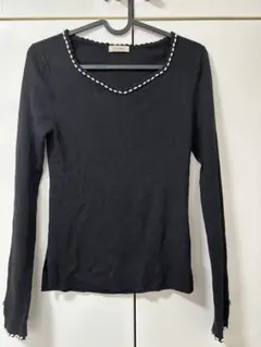 【DES PRES 】ブラックニットセーター Vネック