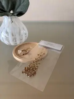 Item thumbnail for item c476db65-b83a-4b18-932b-99374f1697a5