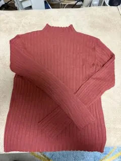 リブ編みハイネックセーター 赤