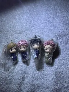 呪術廻戦キャラ　チェーンキーホルダー 4体セット