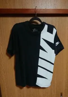 Nike THE NIKE TEE L 黒 白デカロゴ Tシャツ