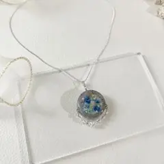 ブルー 多色かすみ草とドライフラワー レジンネックレス