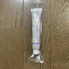 アンファミエ　ハンドクリームのサムネイル