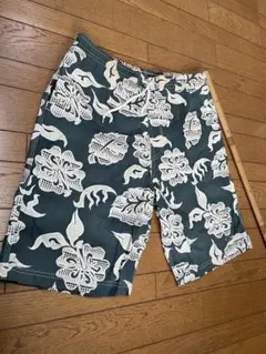 メンズ用 花柄メッシュライナー付きショートパンツのサムネイル