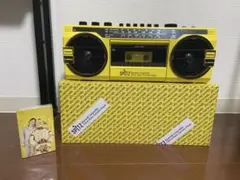 スピッツ【ひみつスタジオ】Bluetooth対応ラジカセ&アルバムカセットテープ スピッツ【ひみつスタジオ】Bluetooth対応ラジカセ&アルバム