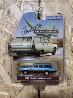 GREENLIGHT1977 Pontiac LeMansSafari ミニカー