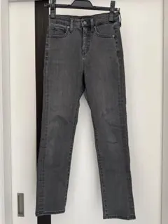 ユニクロ ハイライズスキニーアンクルジーンズ グレー W22 デニム