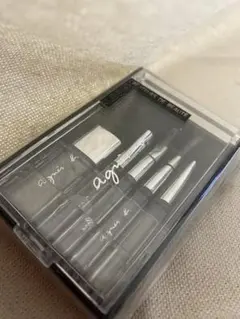 Item thumbnail for item 5ba0f912-ddee-439f-8b4e-b9ec21e4b1a7