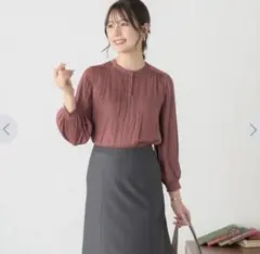 【新品タグ付】AOKI アオキ　割繊タックデザインブラウス、ギャザーブラウス　S