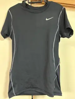 Nike Lサイズ 黒 Tシャツ