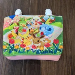 ポケモンキャラクター　移動ポケット