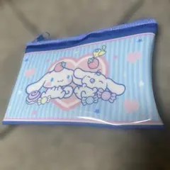 フラットポーチ　シナモロール　ダイソー