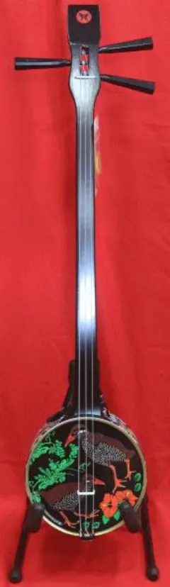 沖縄　カンカラ三線　ヤンバルクイナ黒　胴巻付　数量限定品　新品未使用品 沖縄 カンカラ三線 赤鳳凰 胴巻付 数量限定品 新品未使用品 送料無料